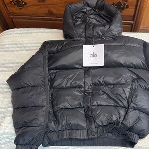 Alo Yoga Black Hooded Puffer Jacket Women’s Medium NWT